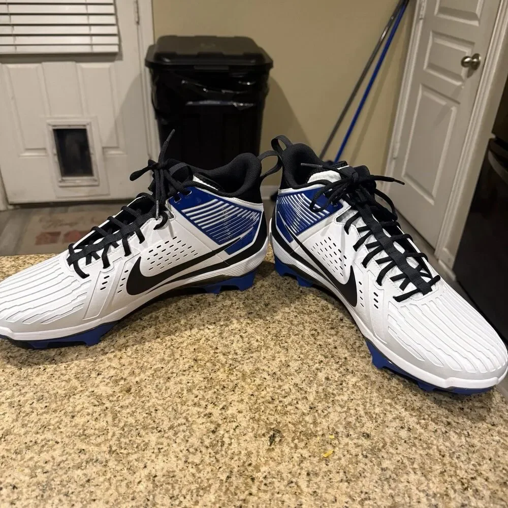 BRAND NEW Nike Force Savage Pro 3 Men's Size 16 Cleats White/Blue DA5453-110